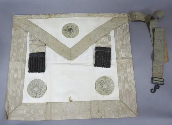 68-647-B Masonic Apron (5537232040)