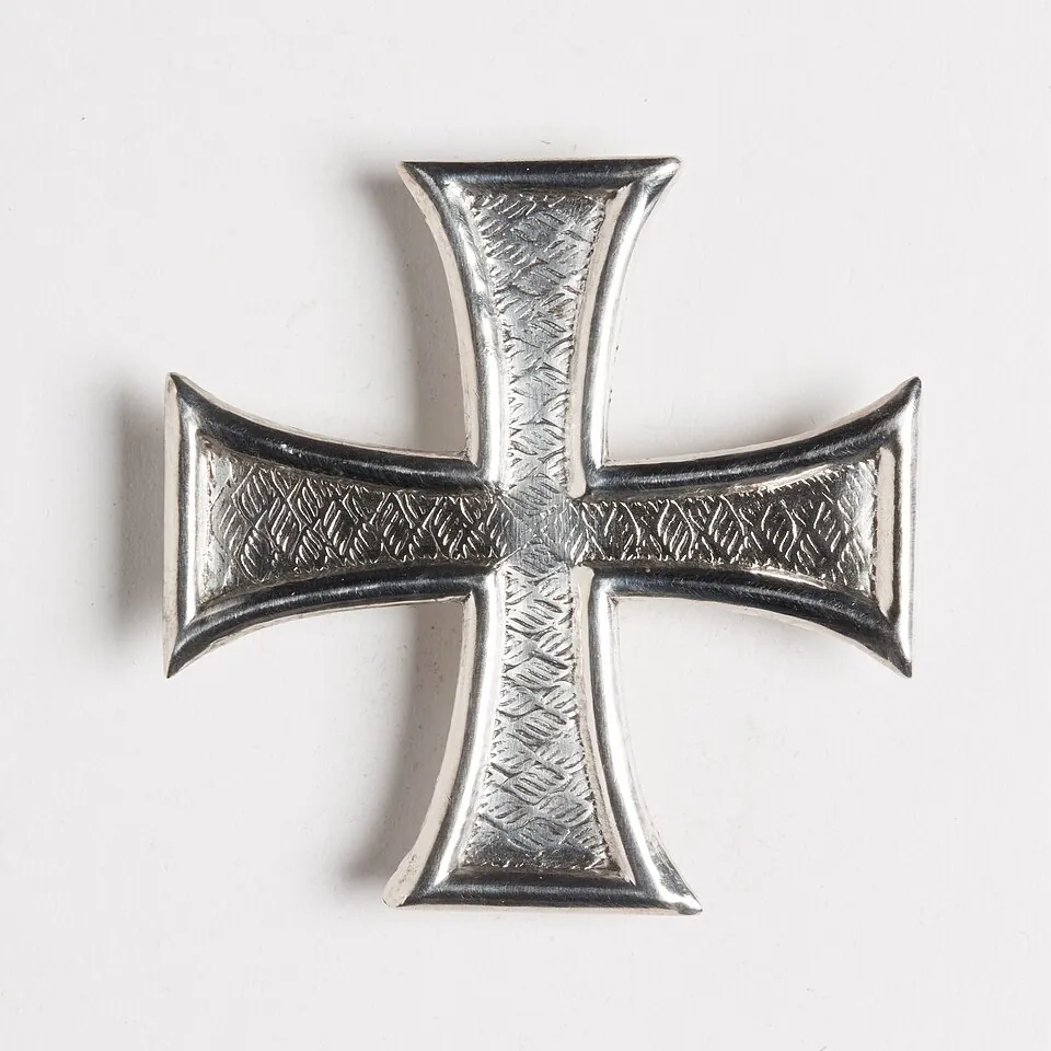 Badge, (lodge) (AM 2001.25.633-1)