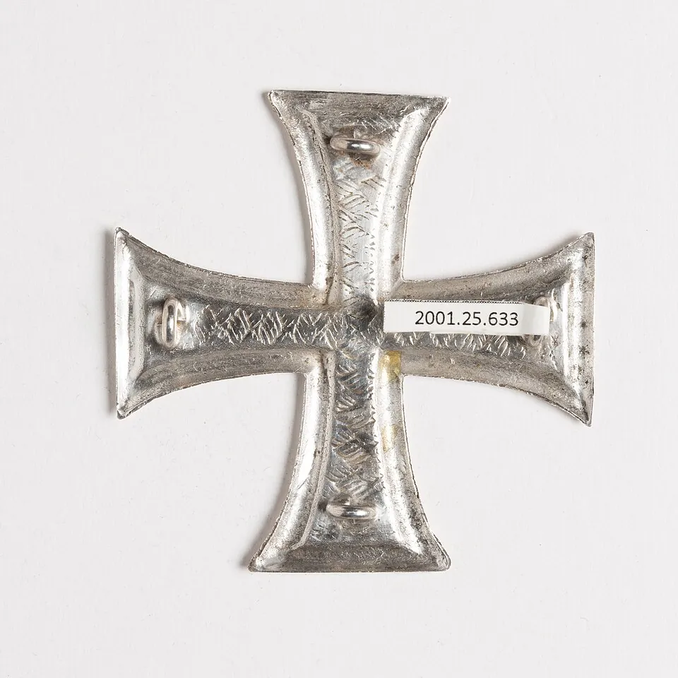 Badge, (lodge) (AM 2001.25.633-2)