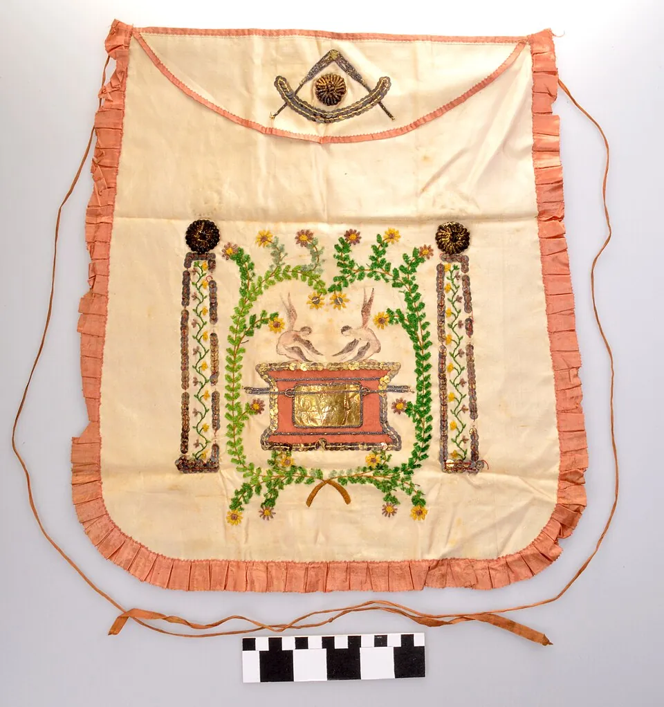 Masonic Apron of William Gibbes Hunt