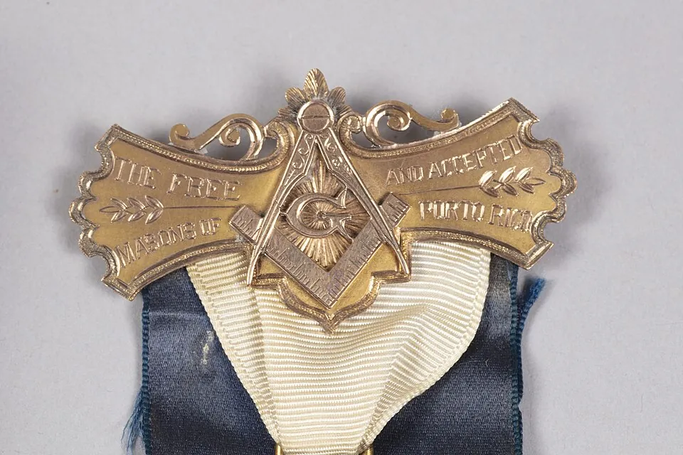Masonic Medal from Puerto Rico Given to Charles Lindbergh