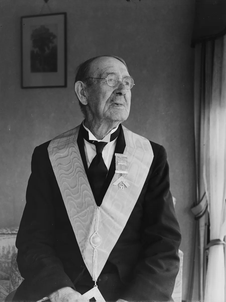 Portrait of an elderly man in freemasons attire with 'Rodney 1711EC Lodge' badge (AM 87000-1)