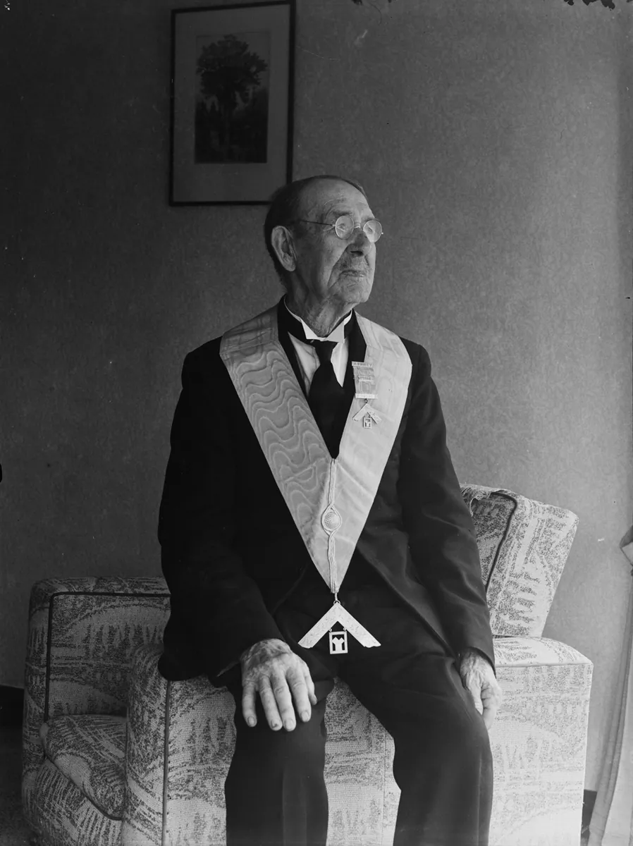 Portrait of an elderly man in freemasons attire with 'Rodney 1711EC Lodge' badge (AM 87001-1)