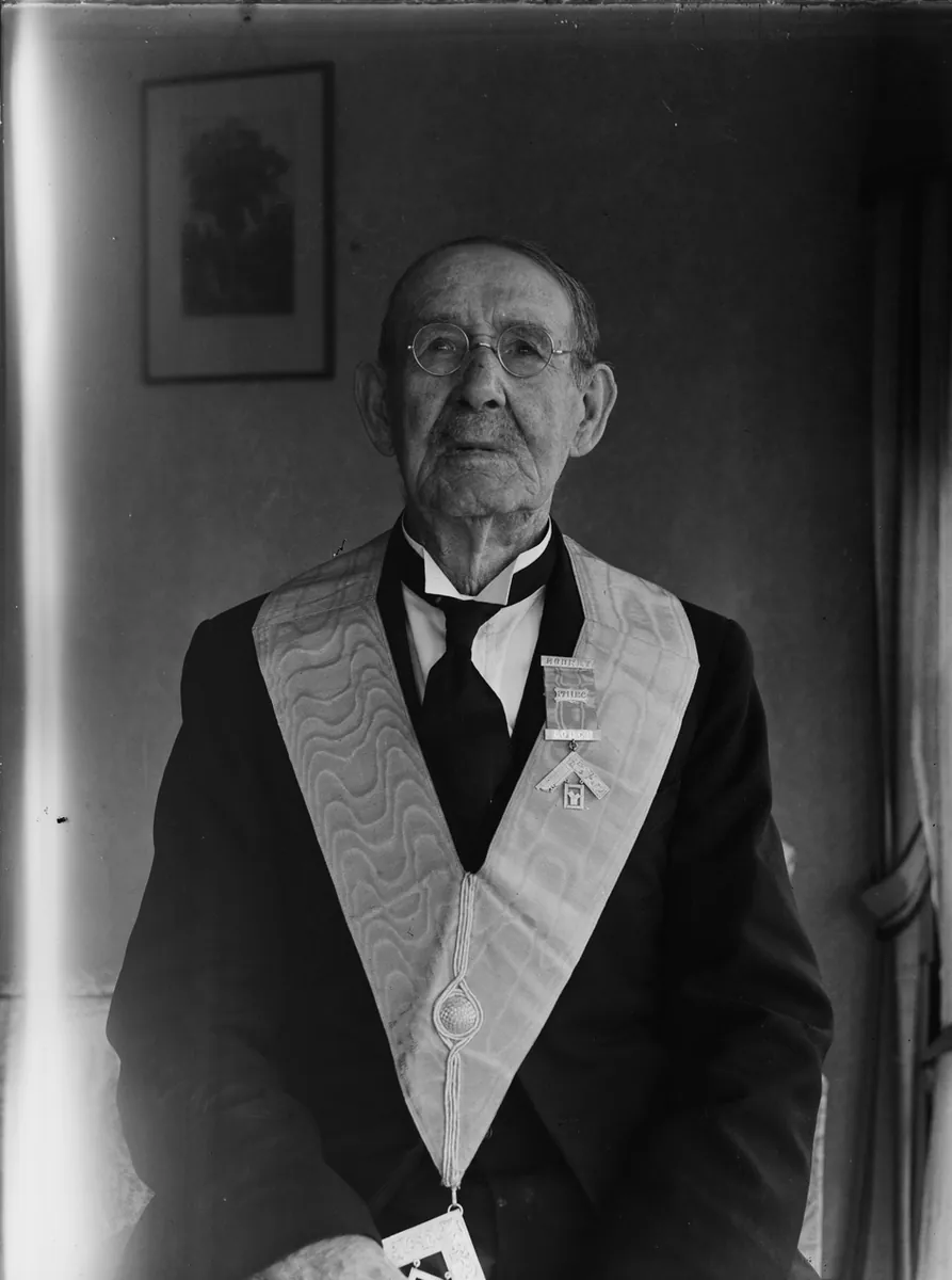 Portrait of an elderly man in freemasons attire with 'Rodney 1711EC Lodge' badge (AM 87005-1)