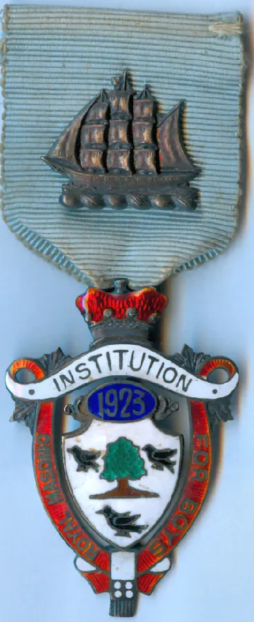Royal Masonic Institution for Boys, 1923 badge