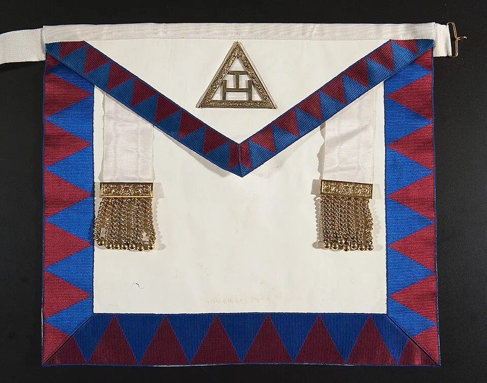 VM 00336 - Apron for the Holy Royal Arch - 1950-1975